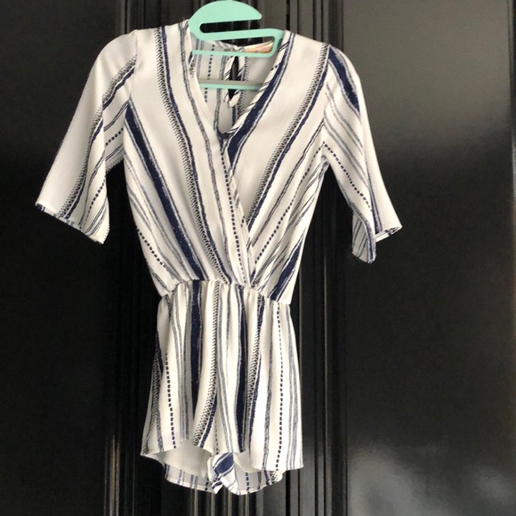 Like new Adorable girls romper and a size 8